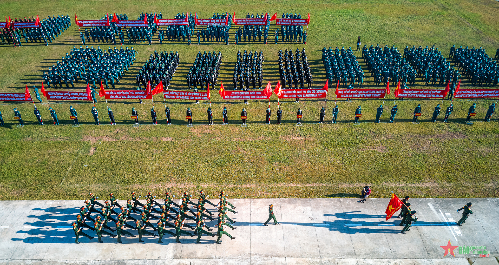 Lễ ra quân huấn luyện hằng năm